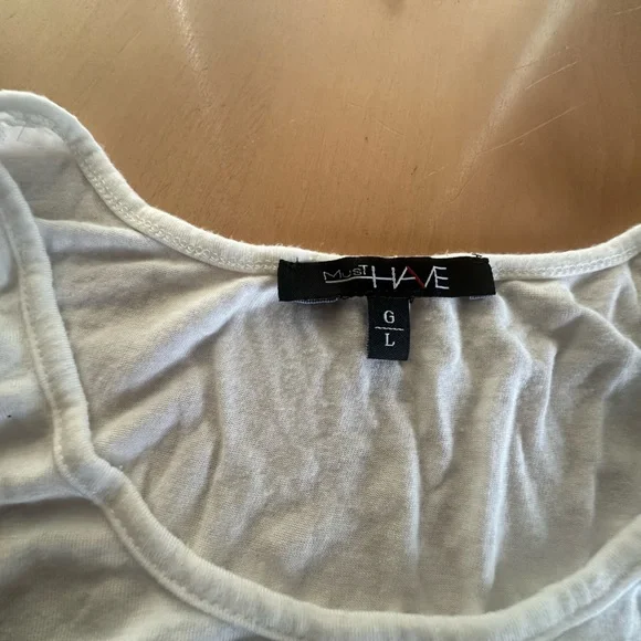 Camisole 🤍 - Picture 3 of 5